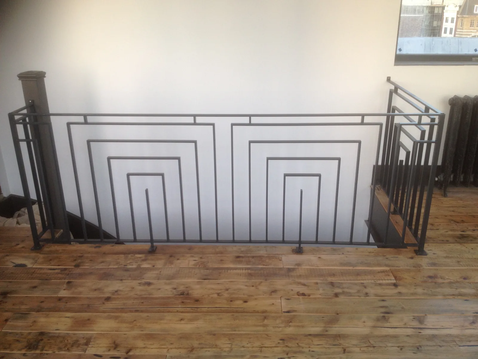 Art deco balustrade, photo 2 of 8
