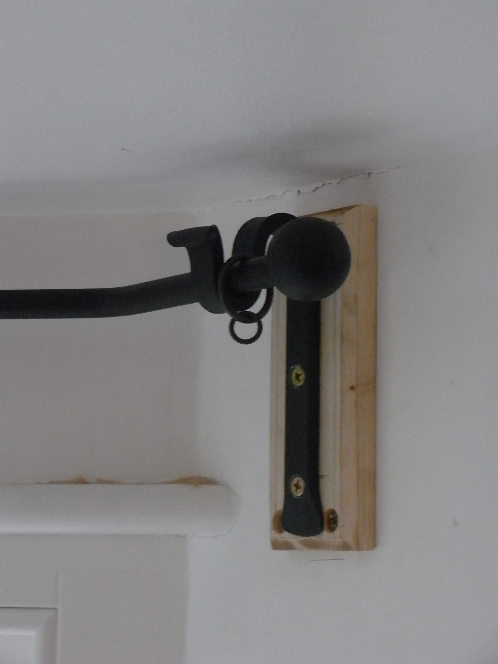 Curtain Rails and Bay Window Poles, photo 6 of 10