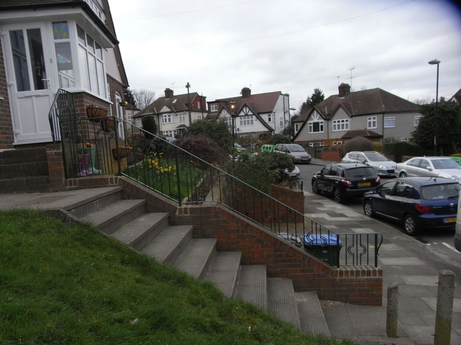 Hand rail to steps to front entrance, photo 4 of 4