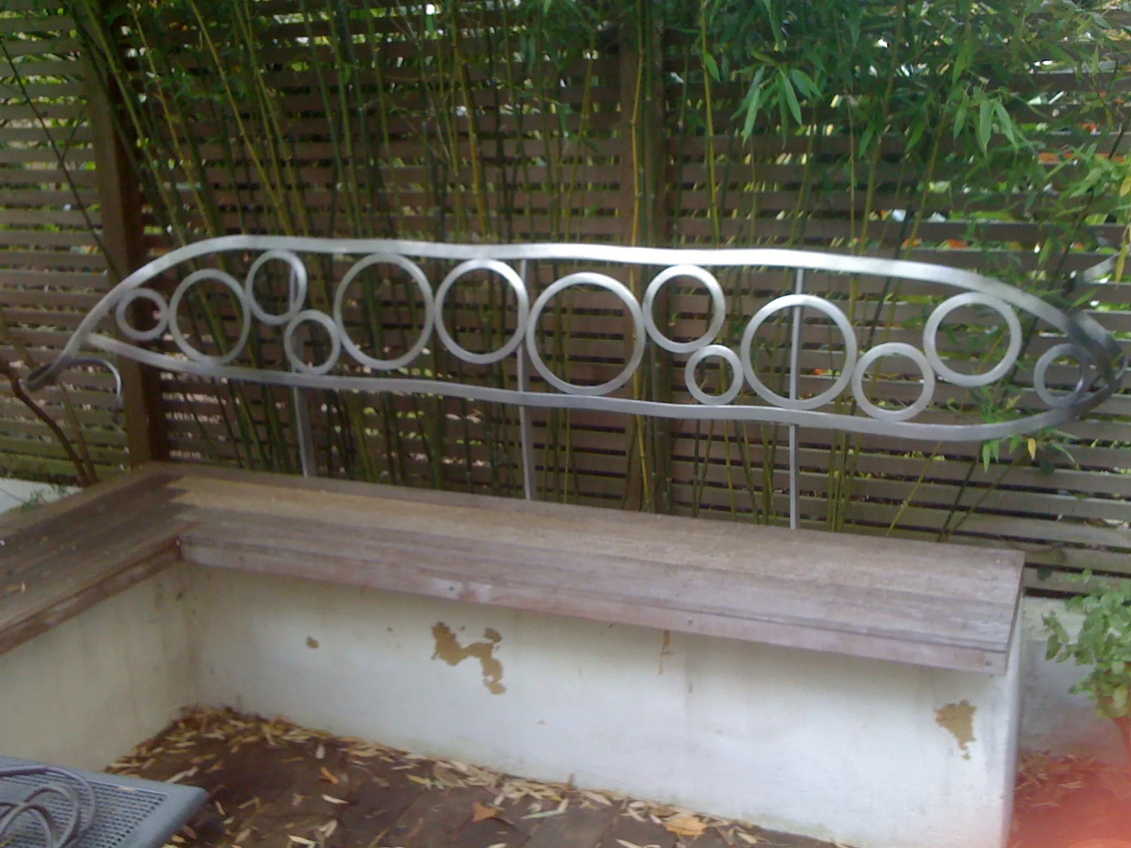 Stainless steel sculpted back rest, photo 1 of 3